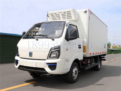 吉利鋒銳V5E純電動(dòng)3.8米冷藏車(chē)